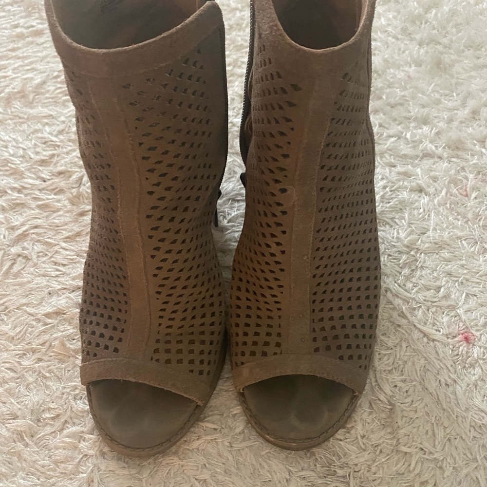 Cute trendy opened toed booties